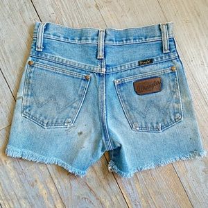 Sold 1970s vintage Wrangler jeans cutoff shorts xs